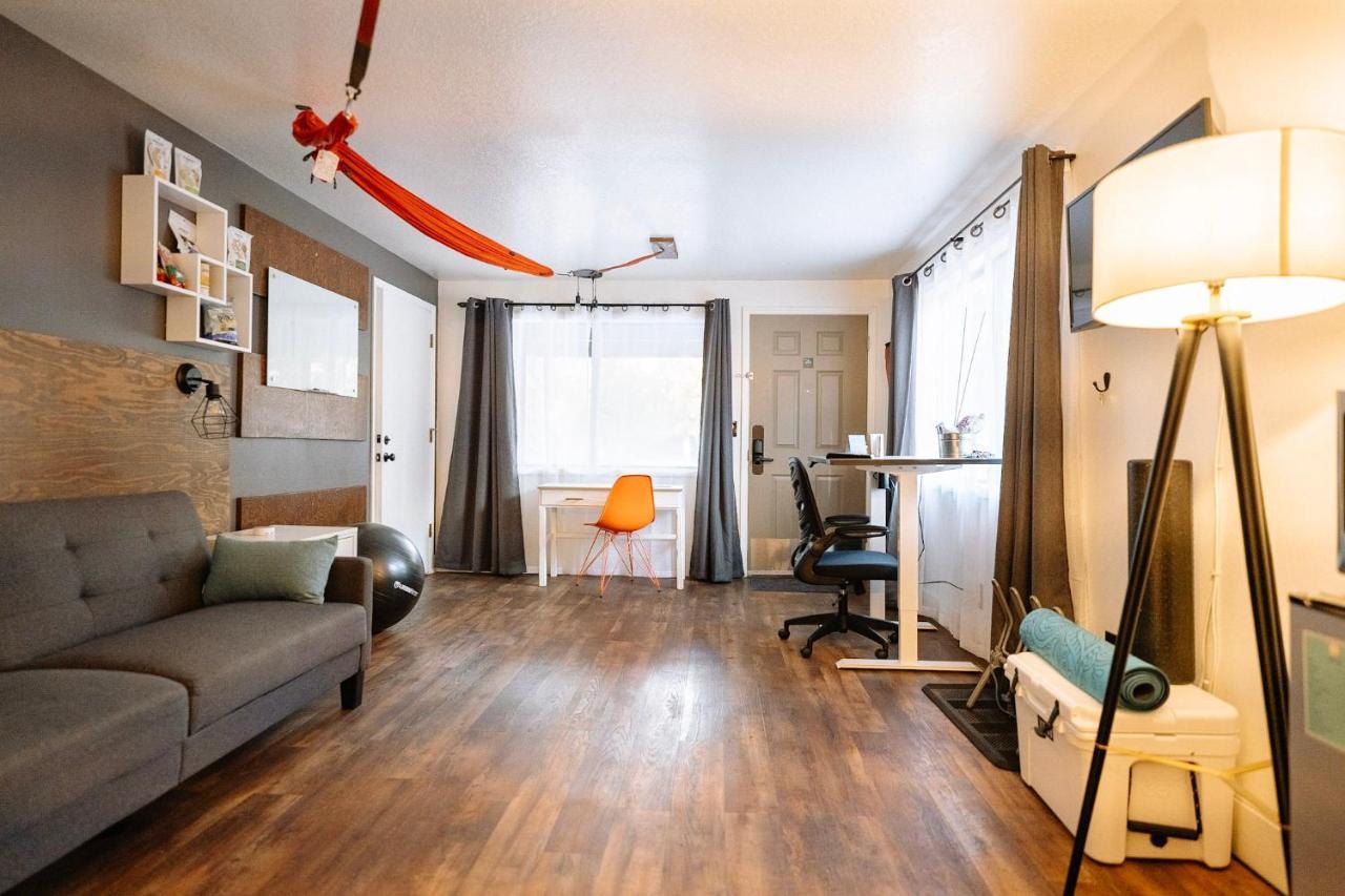 Loge 2* Bend