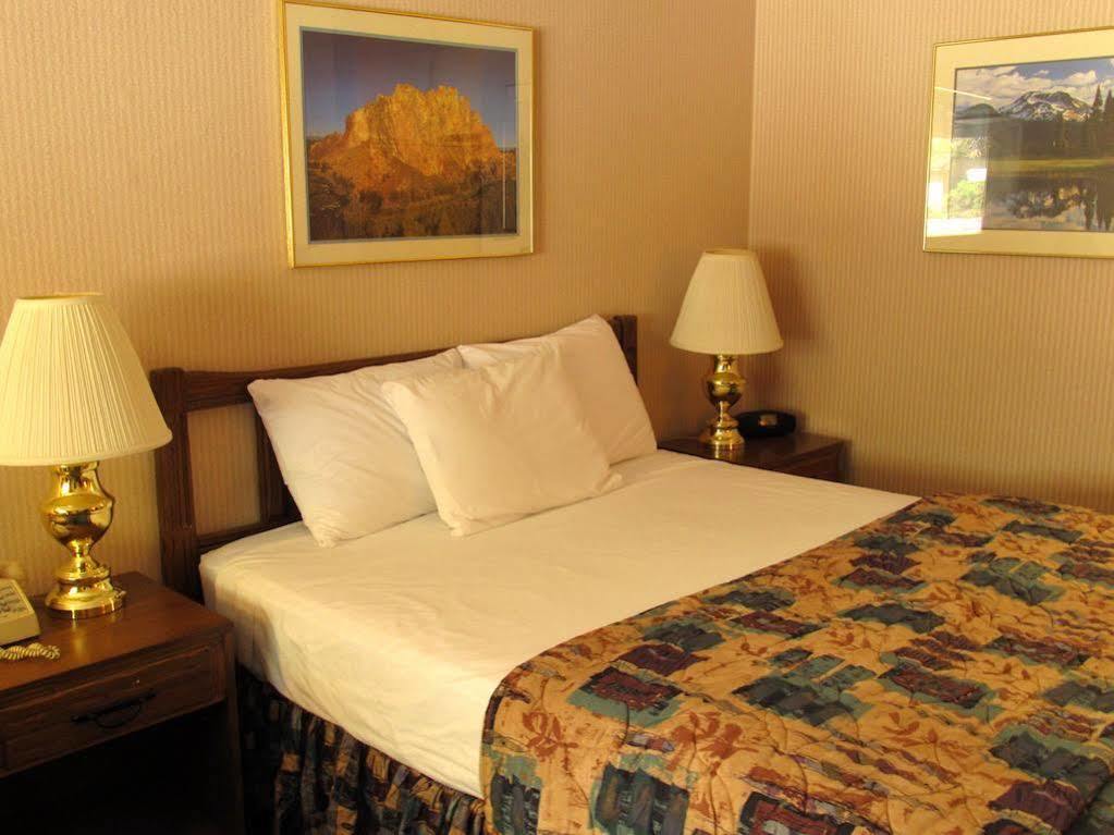 Loge Inn Bend